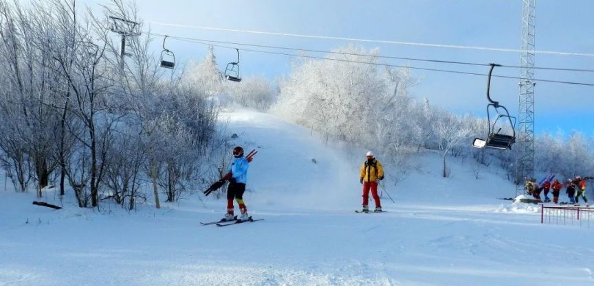 半岛官网长春滑雪场滑雪游玩指南（附行李、必需品等）(图2)