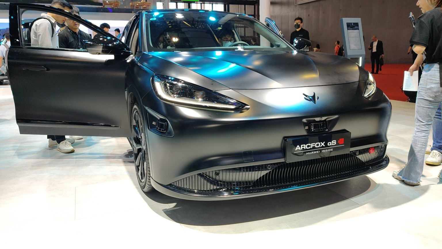 2023上海车展极狐arcfox现场实拍图片