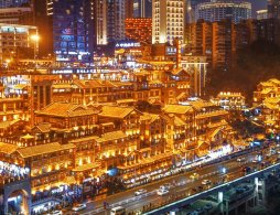 重庆洪崖洞几点关灯？