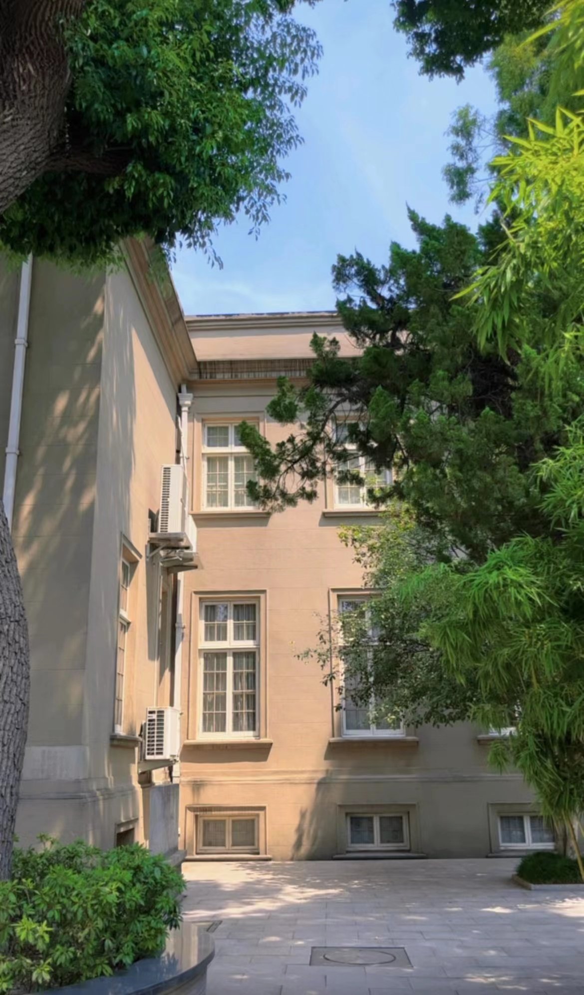 颜文樑纪念馆打卡点推荐 颜文樑纪念馆打卡点推荐 - 苏州本地宝